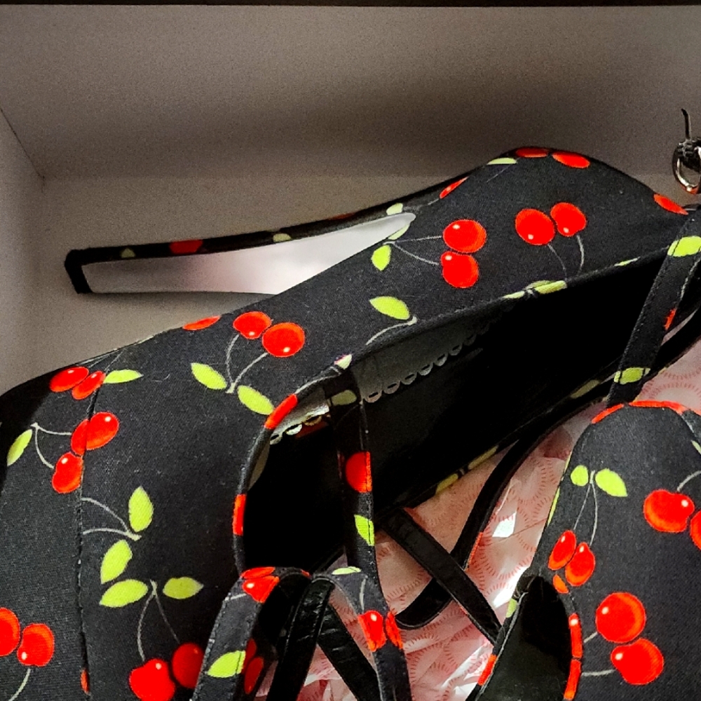 Black Cherry Print Handbag